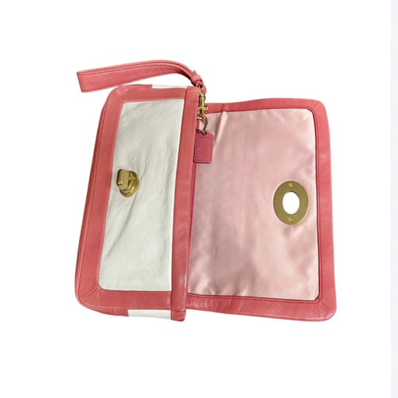 Coach Bag NWT 100% Leather wristlet Cricket Pink White Colorblock Hangtag Coach - Picture 12 of 13